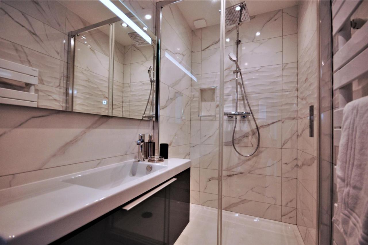 Le Matignon - Design Apartment Facing Lake アヌシー エクステリア 写真